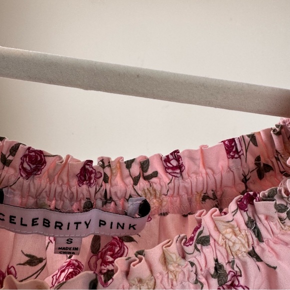 Celebrity Pink Floral Blouse - Picture 2 of 3